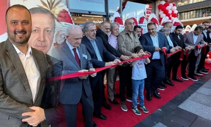 AK Parti'de Kriz: Rize'deki Burger King Açılışına Katılan İsimler Disipline Sevk Edildi