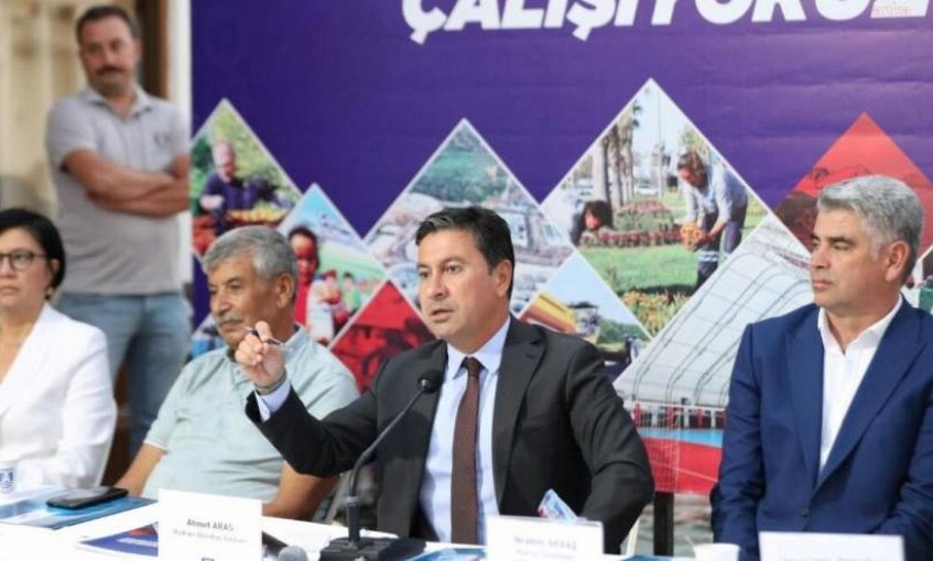 Bodrum Belediye Başkanı Aras, Çömlekçi Mahallesi'nde Halkla Buluştu